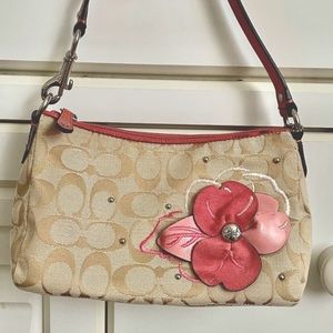Y2K Coach shoulder bag with pink leather floral detailing